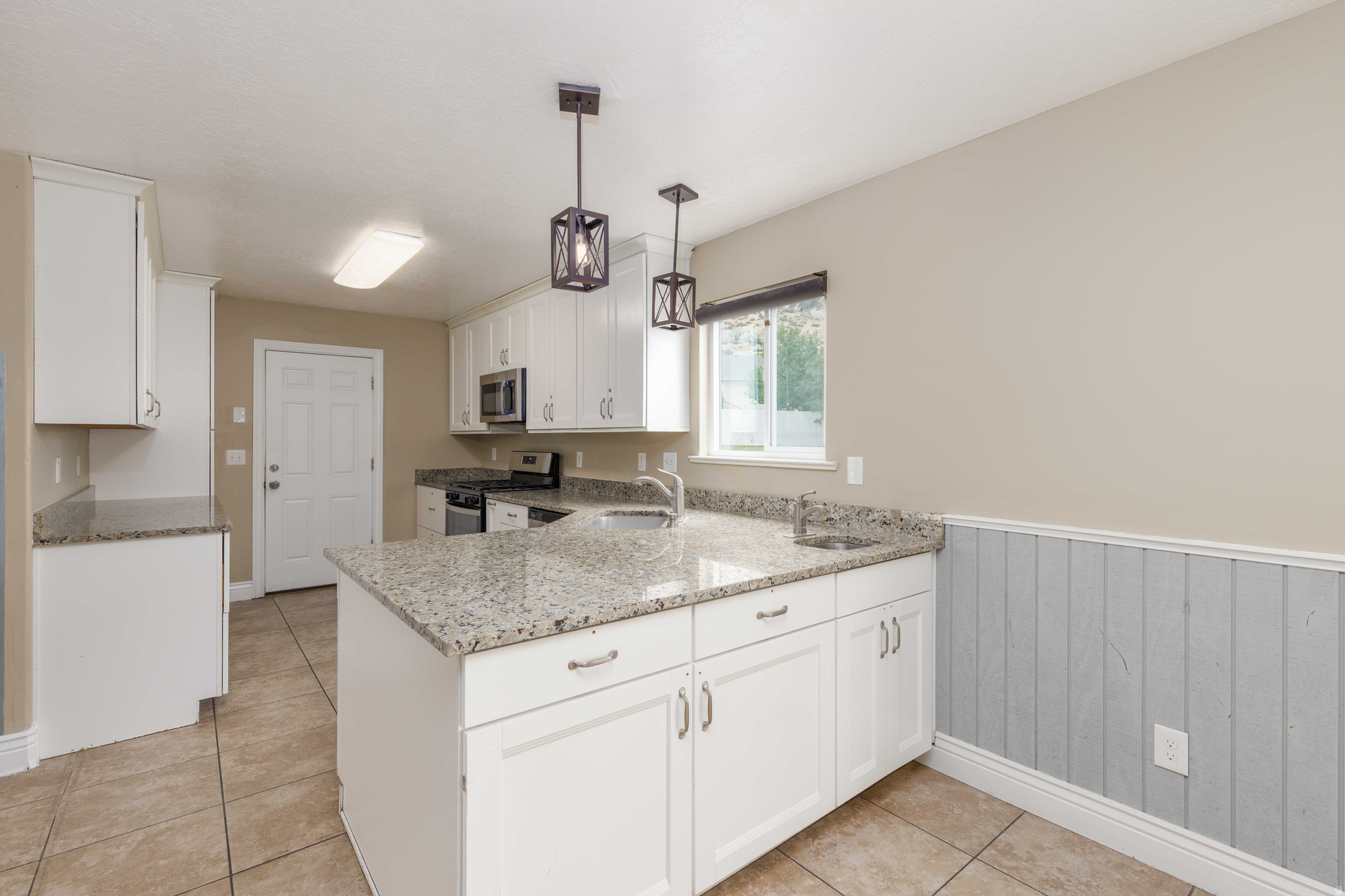 ASPEN HEIGHTS - Residential