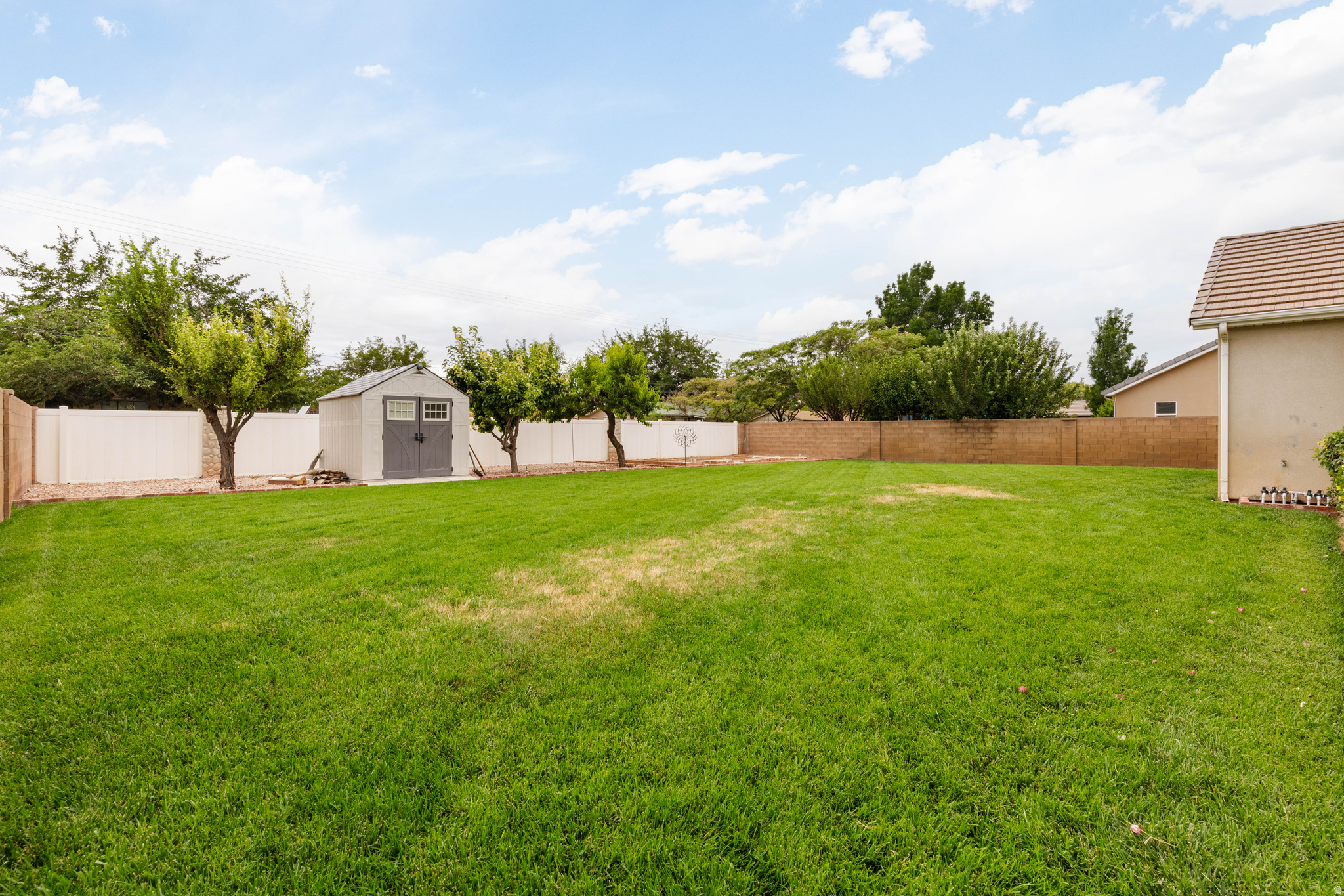 COBBLESTONE FIELDS - Residential