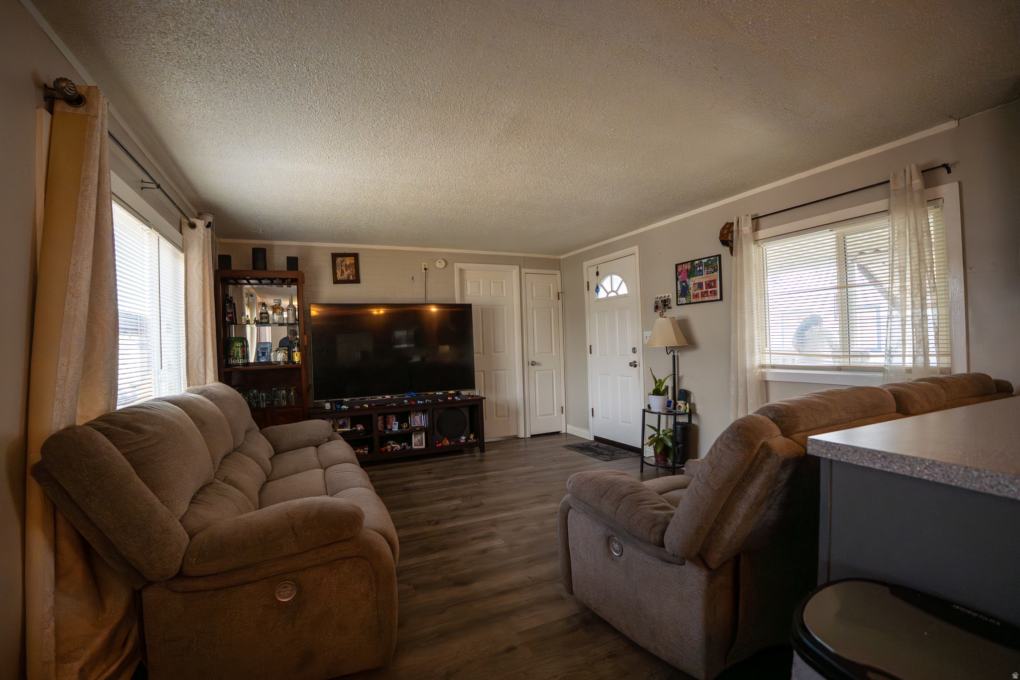 WINDSOR ESTATES - Residential