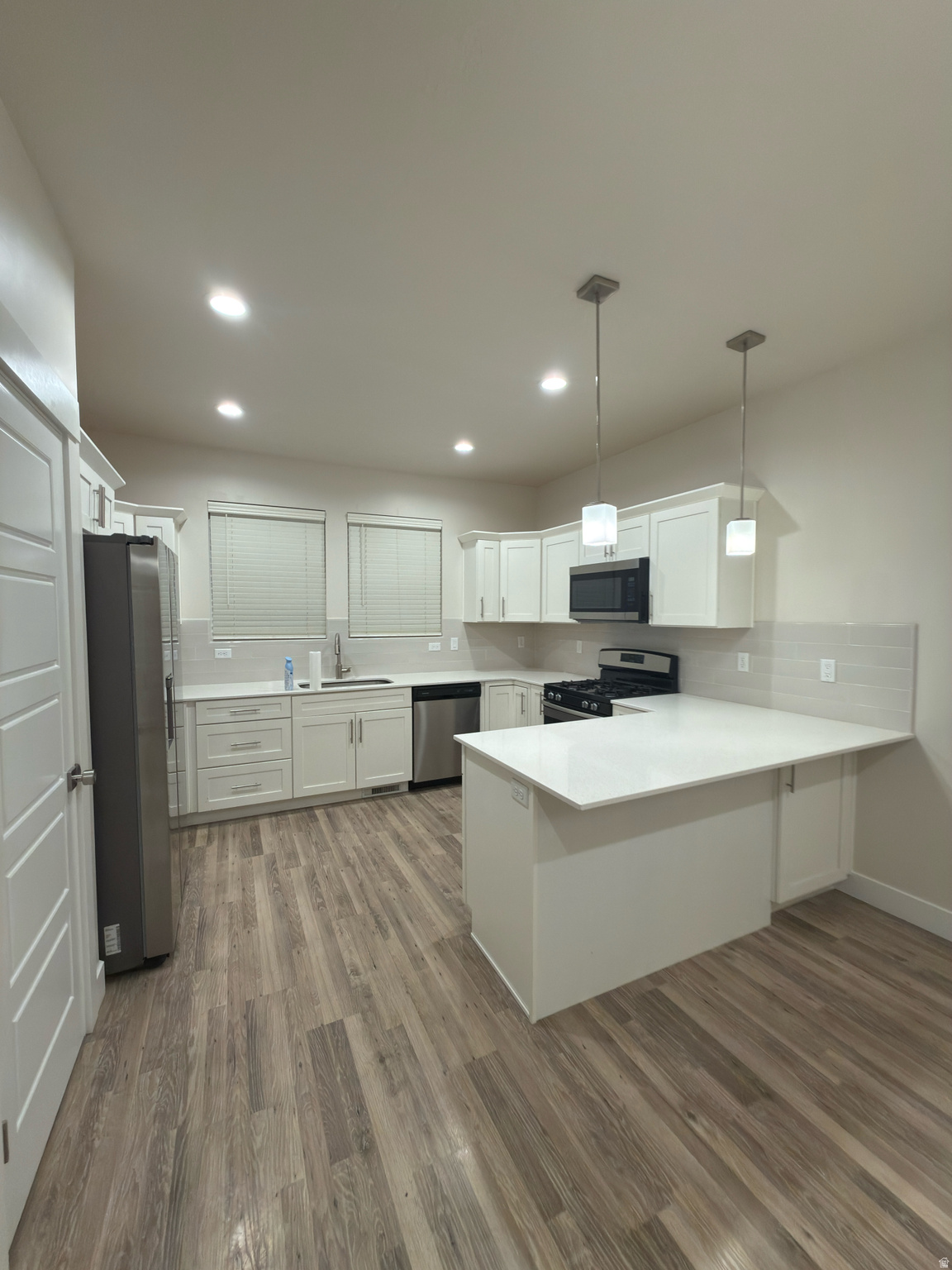 WILLOW POINT - Residential Lease