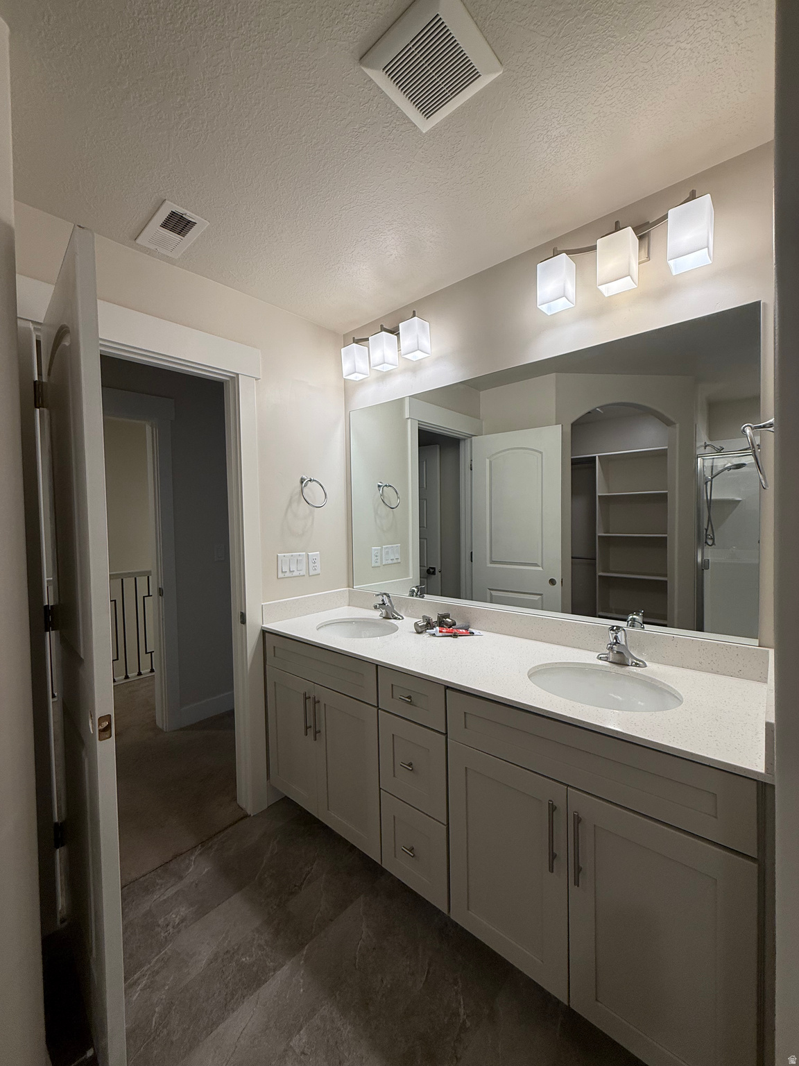 WILLOW POINT - Residential Lease
