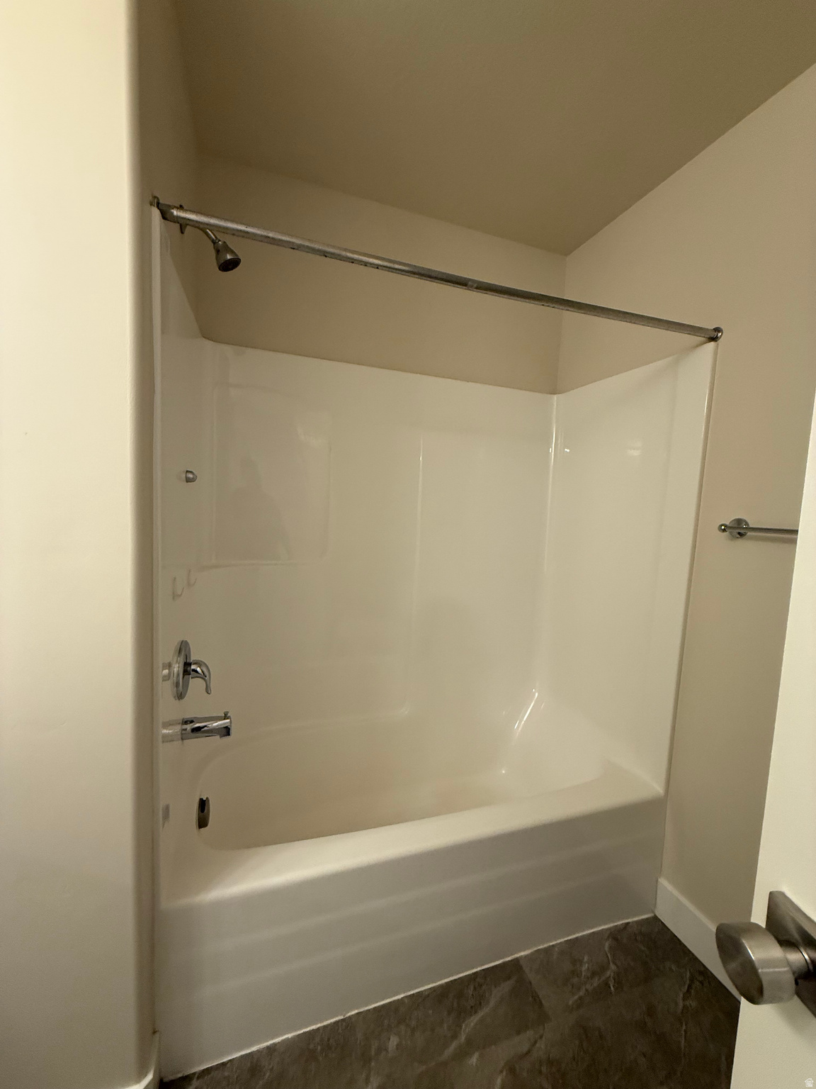 WILLOW POINT - Residential Lease