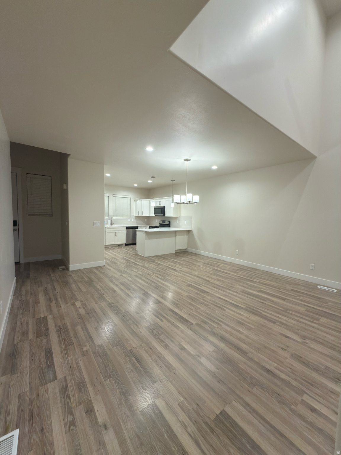 WILLOW POINT - Residential Lease