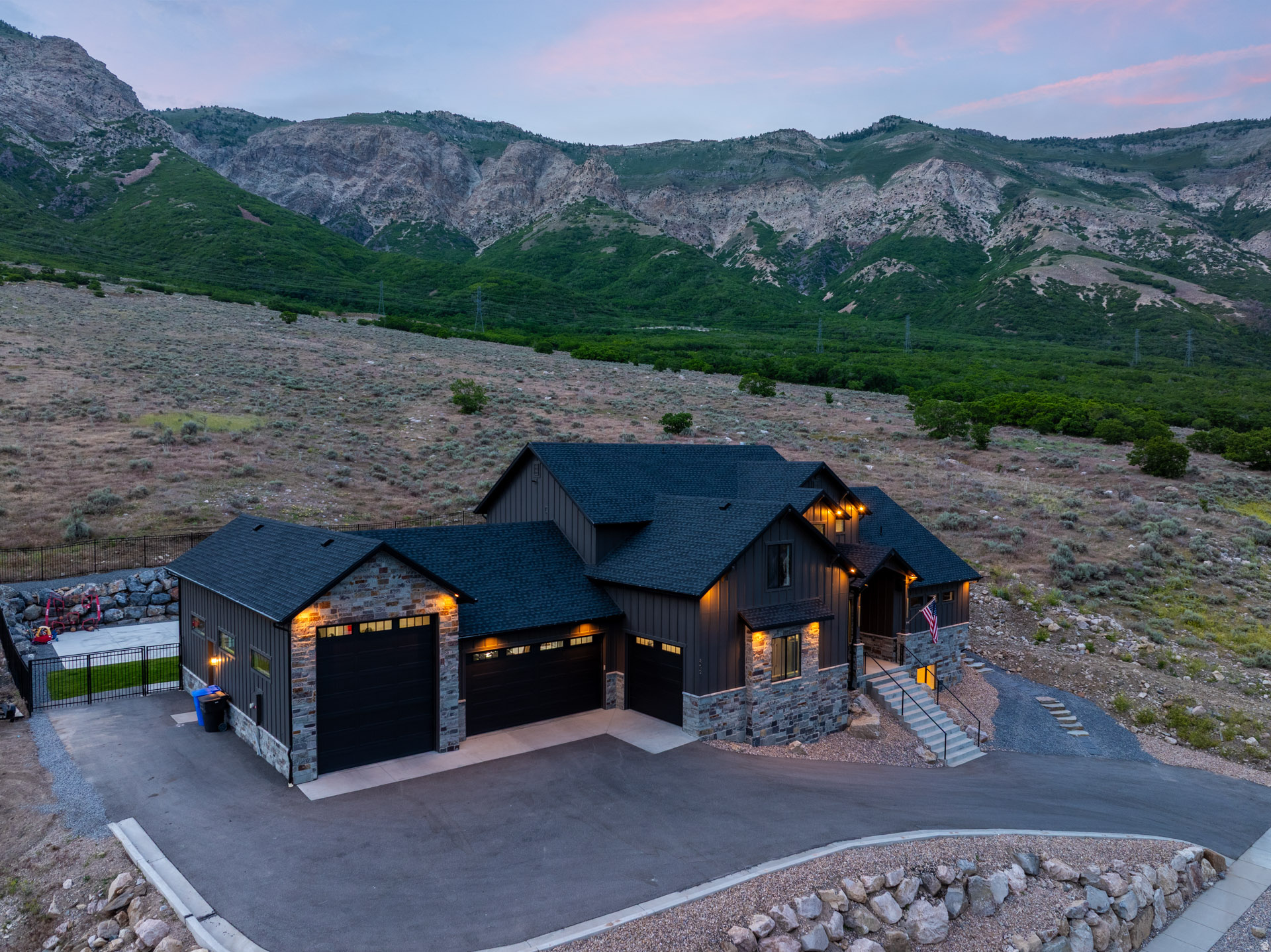 THE COVE - Residential