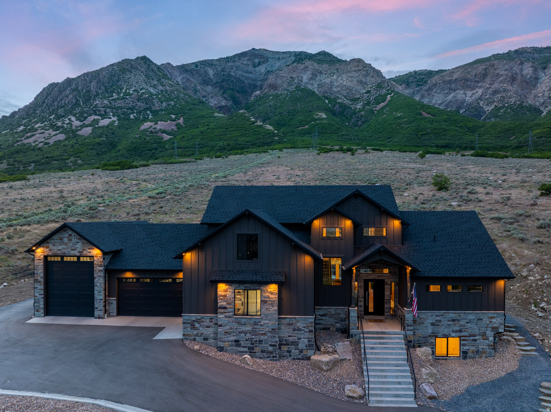 THE COVE - Residential