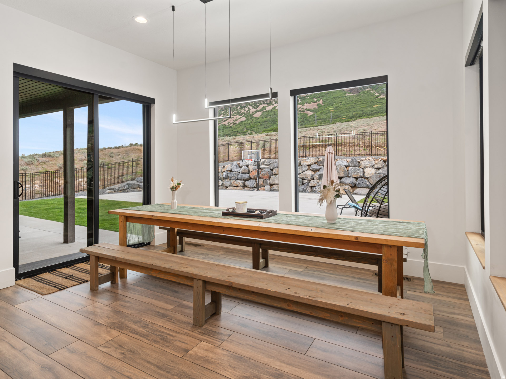 THE COVE - Residential