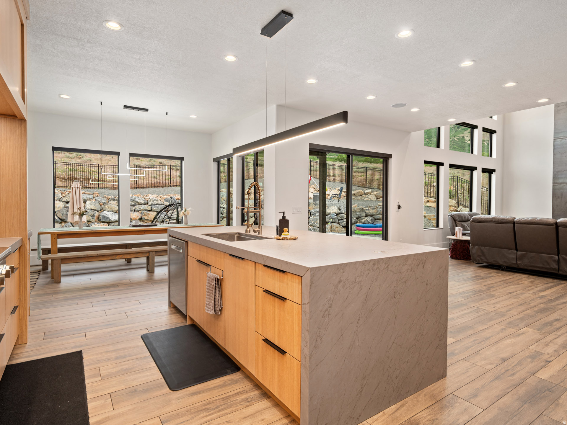 THE COVE - Residential