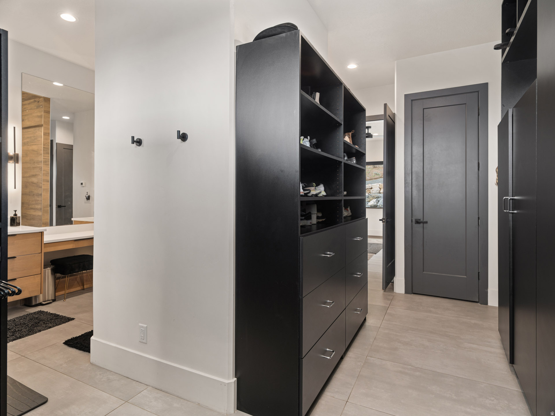 THE COVE - Residential