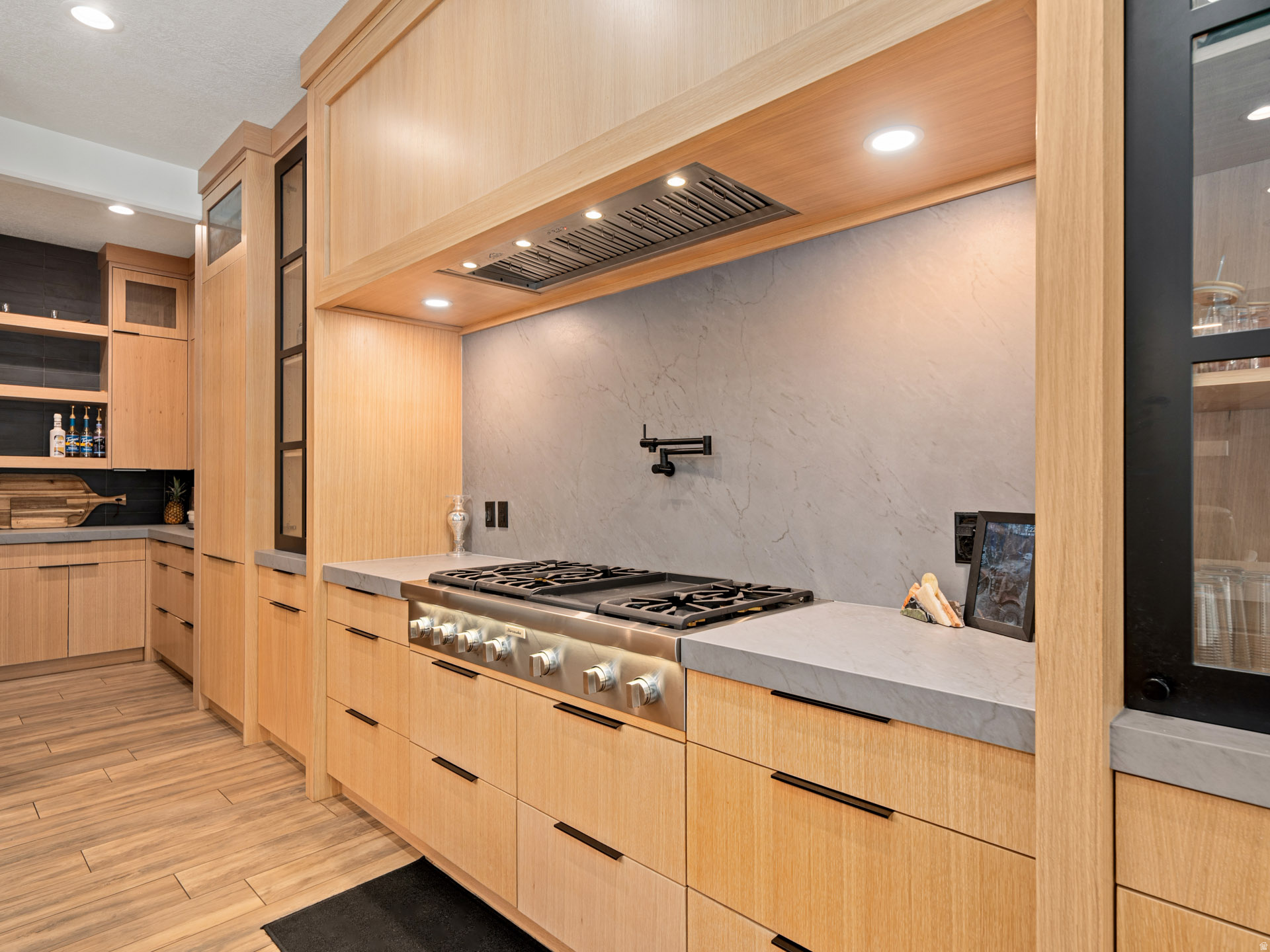 THE COVE - Residential