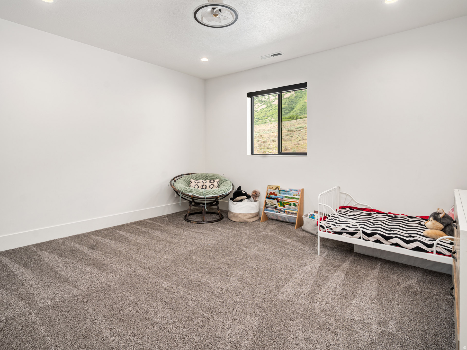 THE COVE - Residential