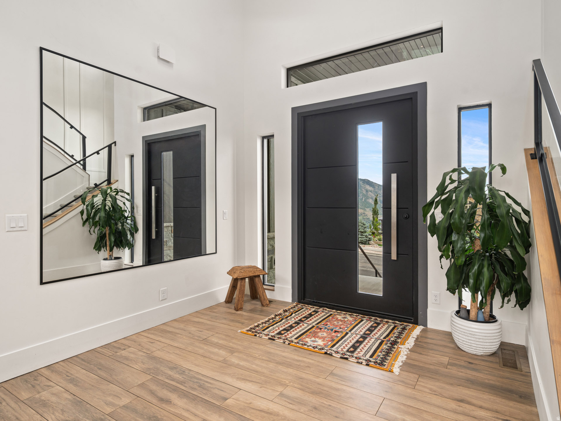 THE COVE - Residential