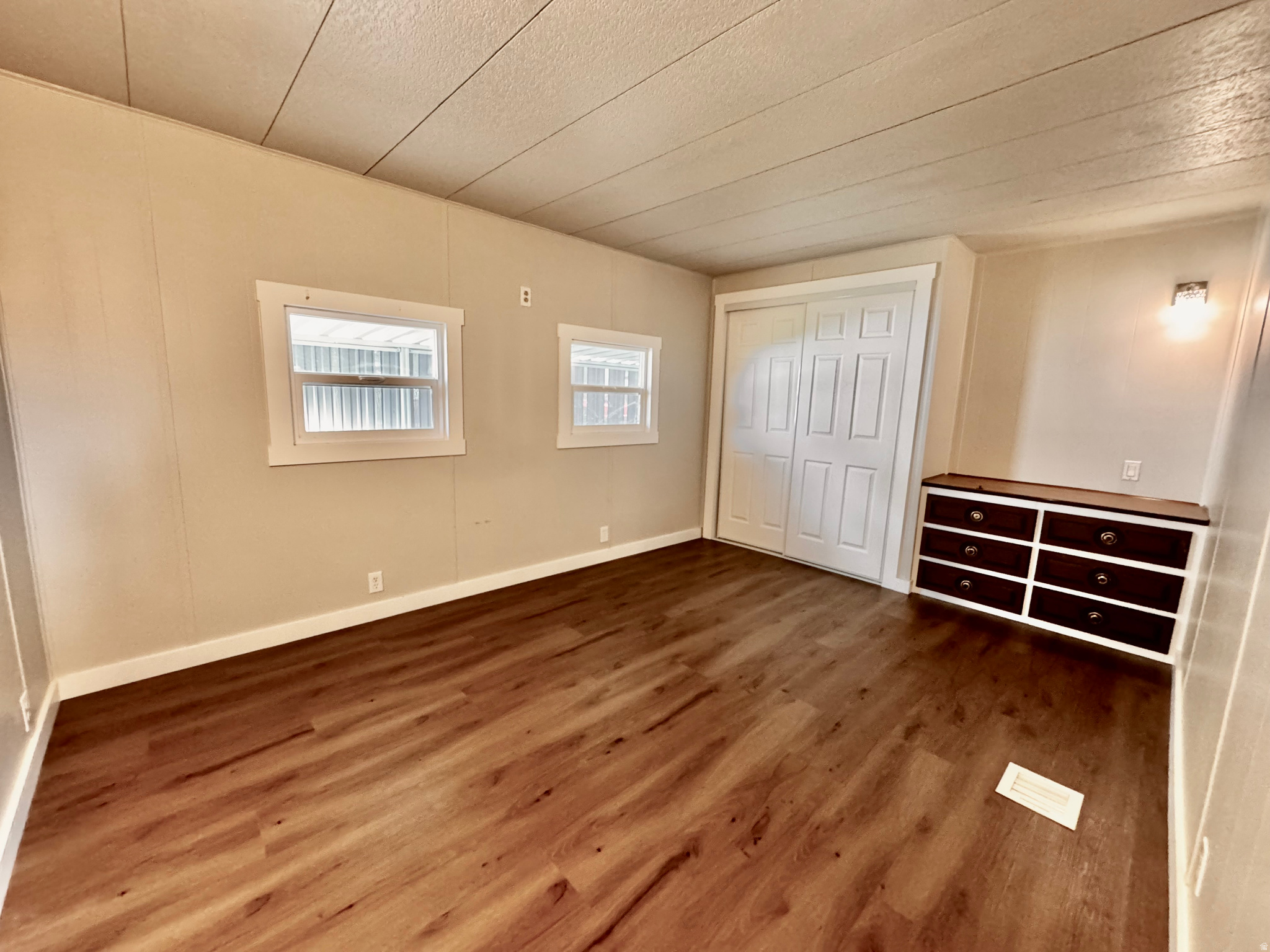 ROLLING HILLS ESTATES - Residential