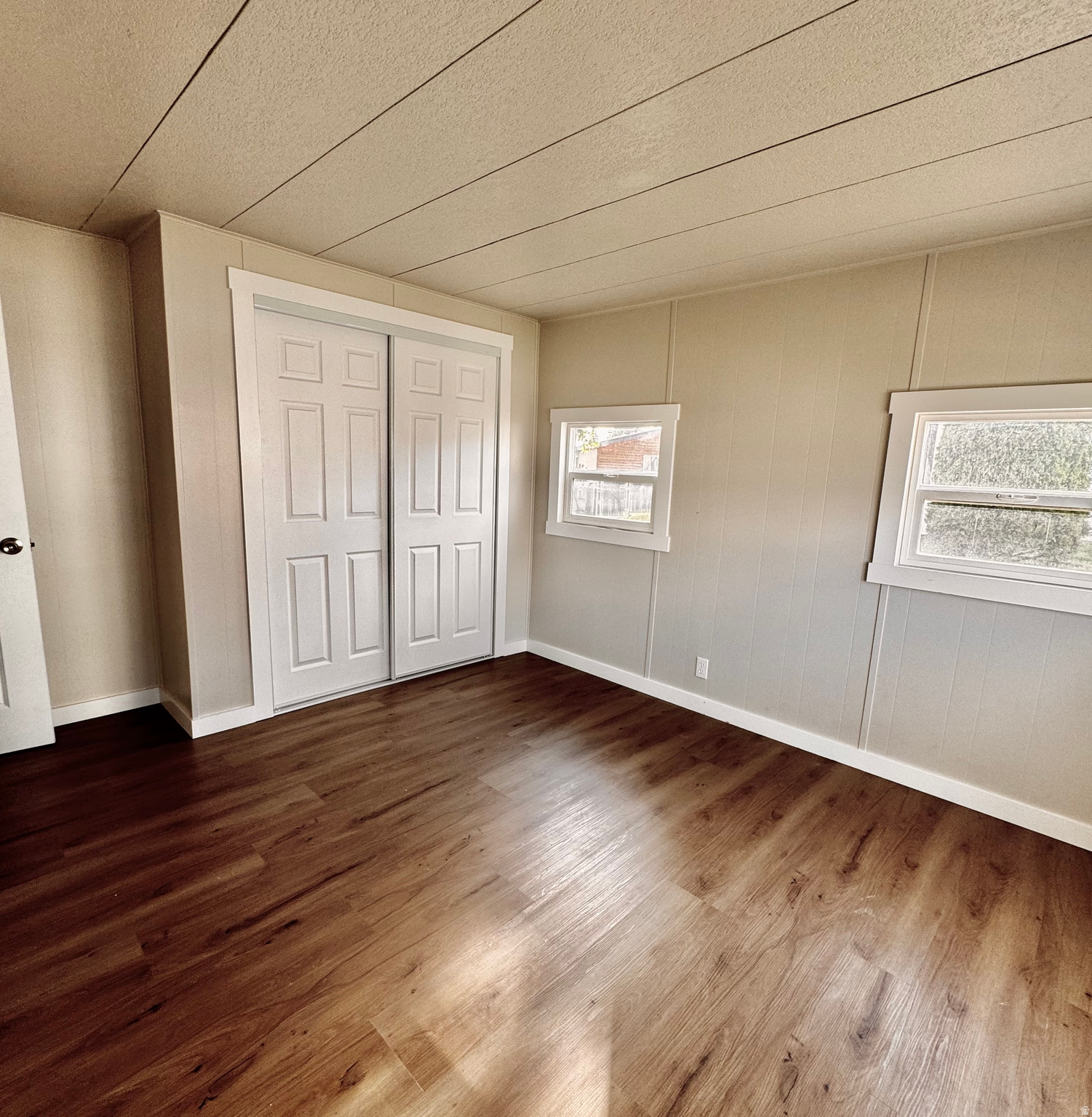 ROLLING HILLS ESTATES - Residential