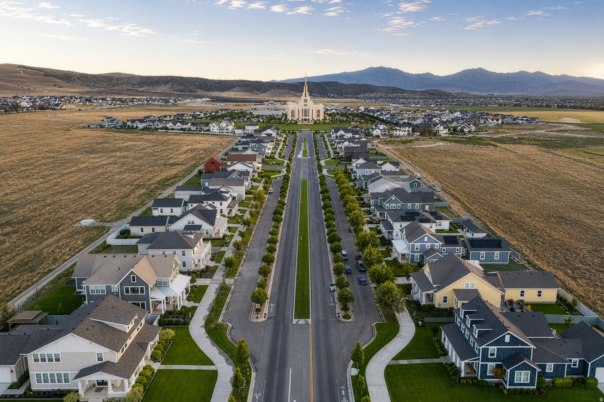 BEACON POINTE - Residential
