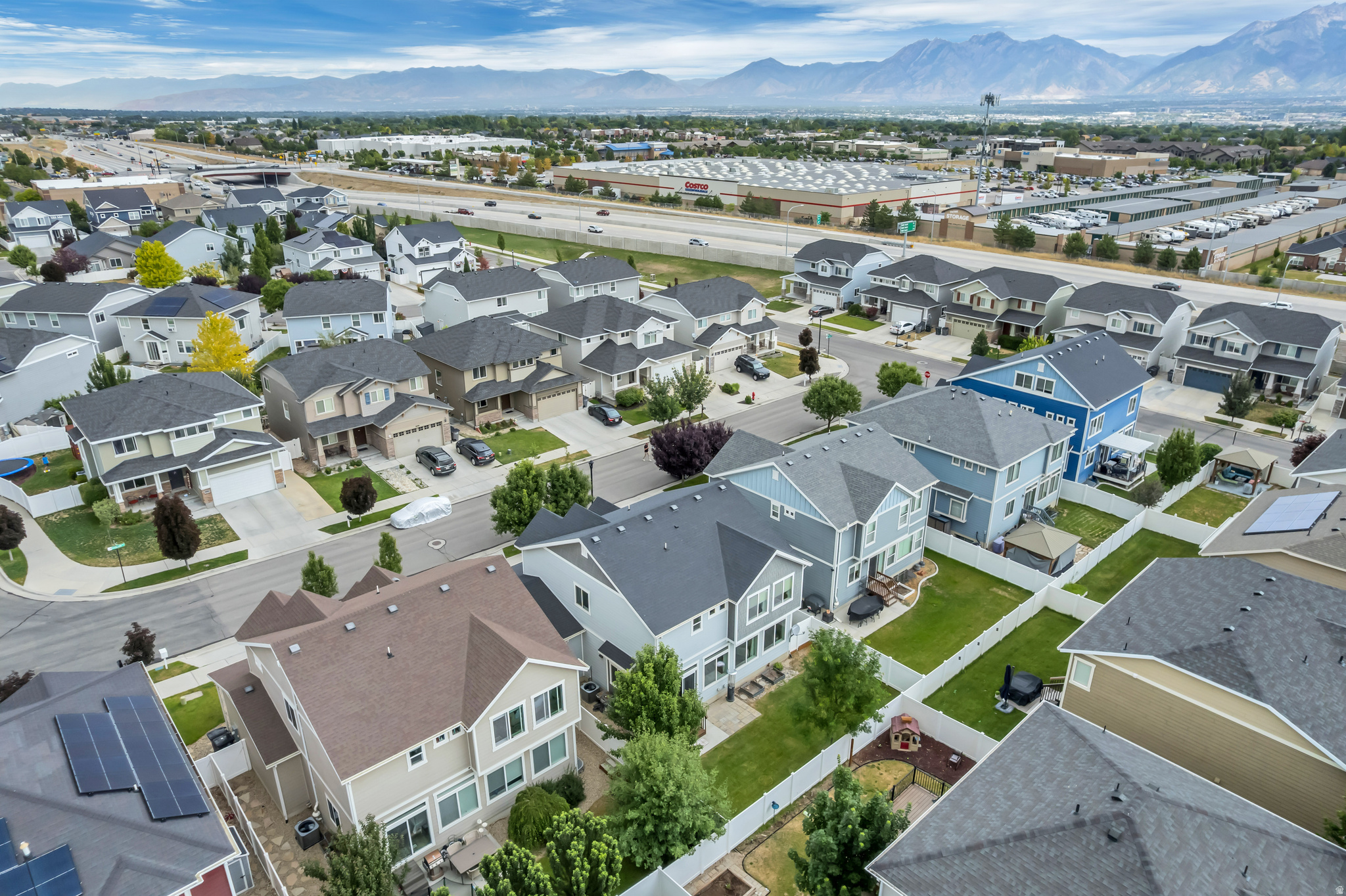MEADOWS - Residential