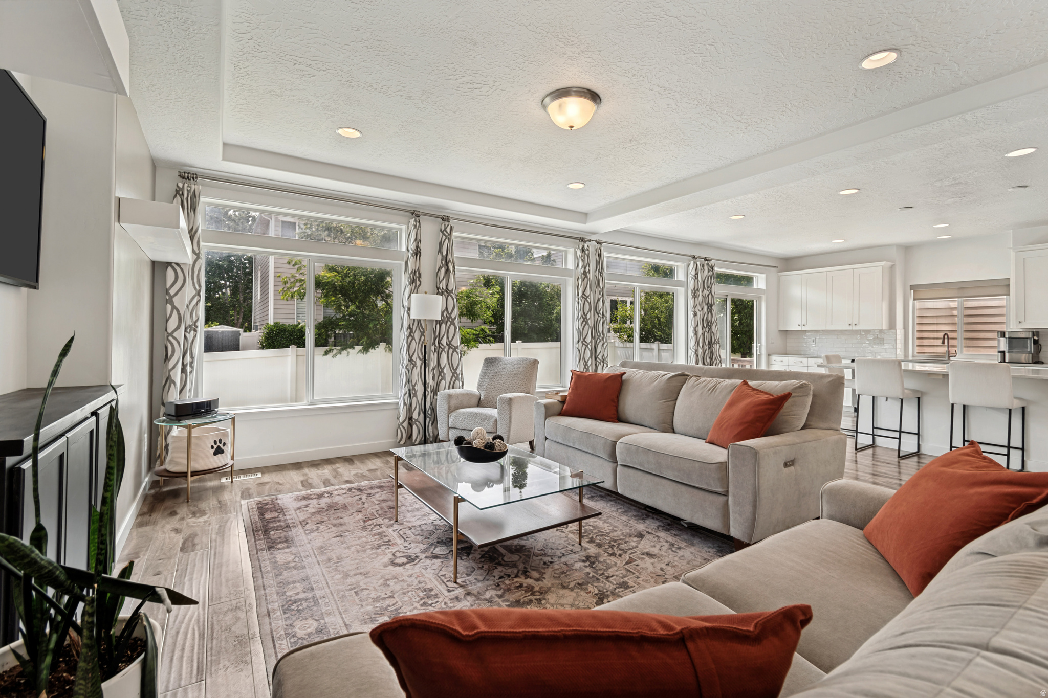 MEADOWS - Residential