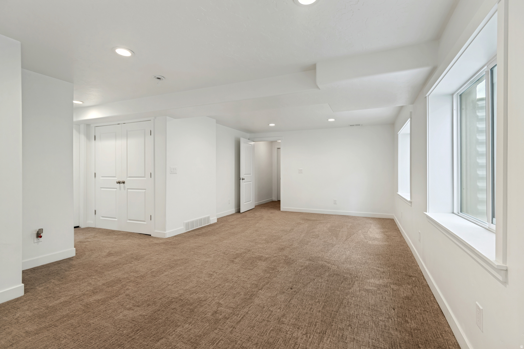 MEADOWS - Residential