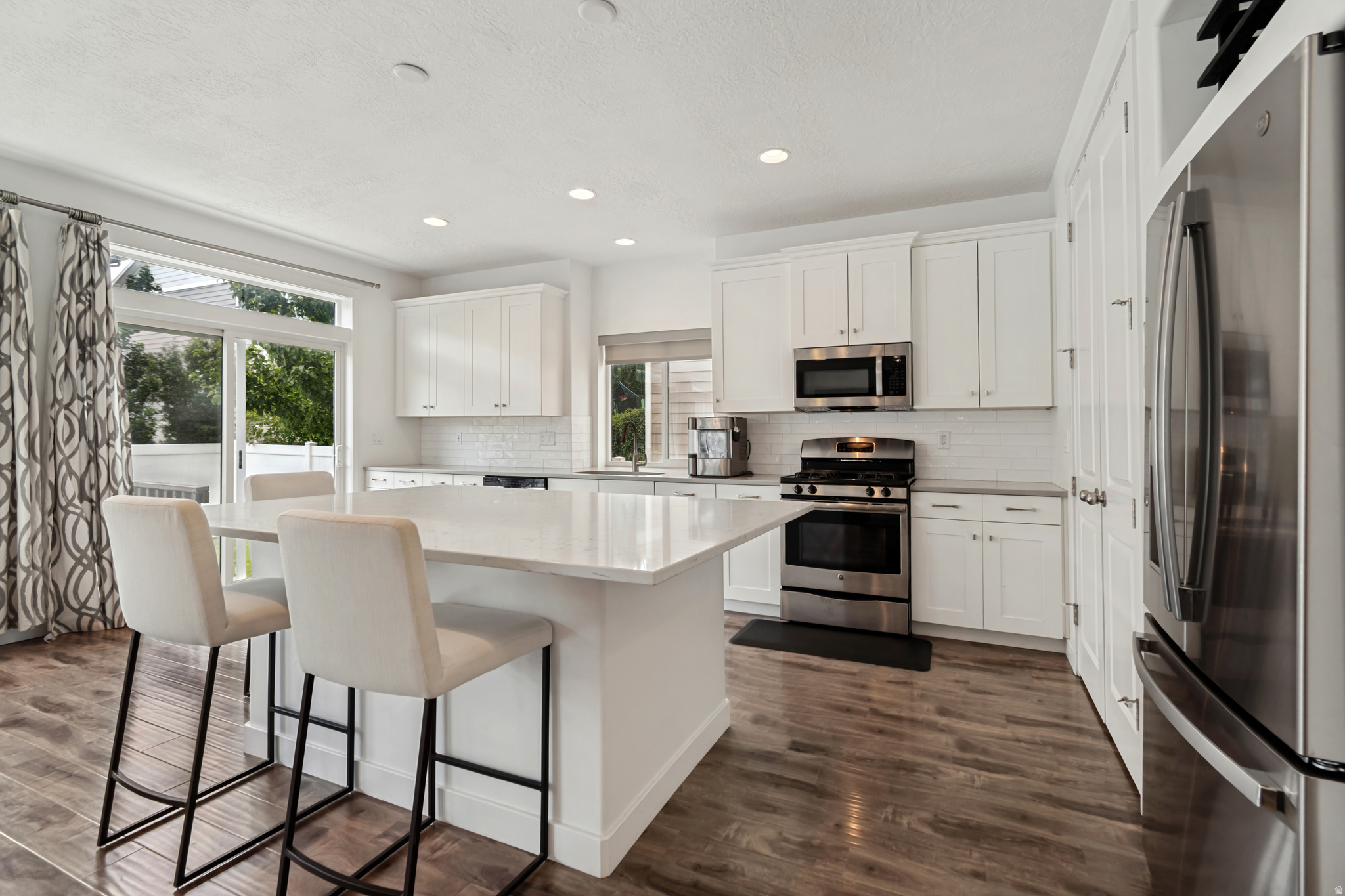 MEADOWS - Residential