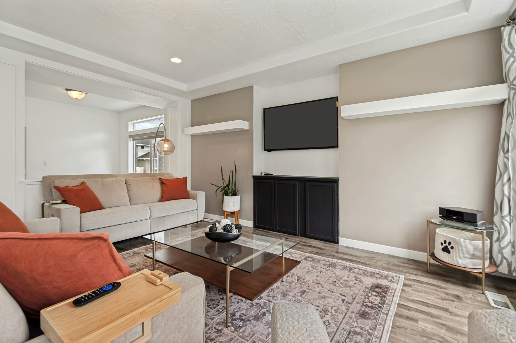 MEADOWS - Residential