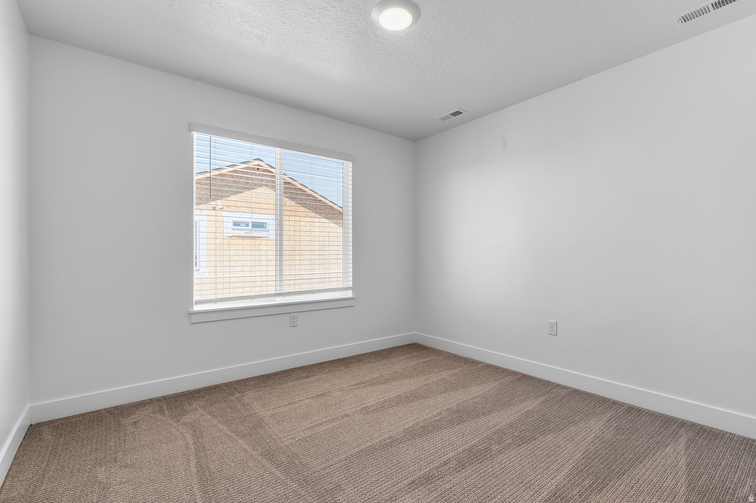 MOUNTAINSIDE ESTATES - Residential
