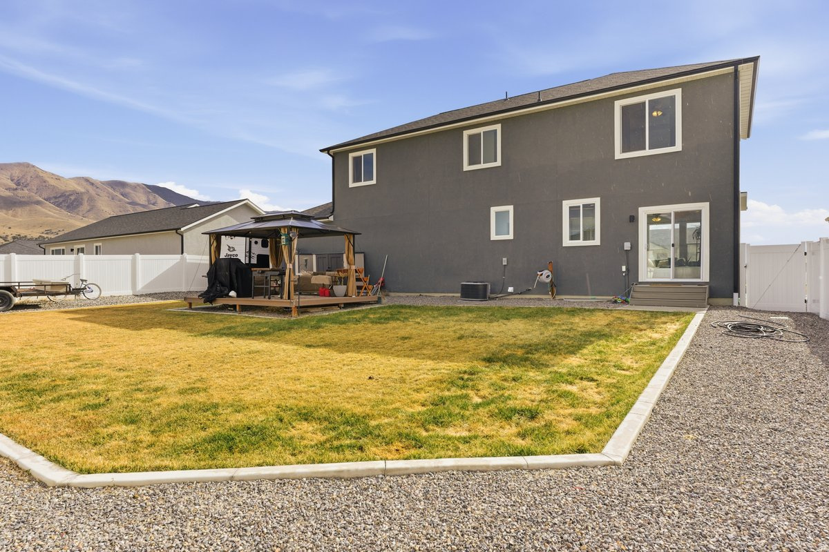 EAGLE POINT - Residential