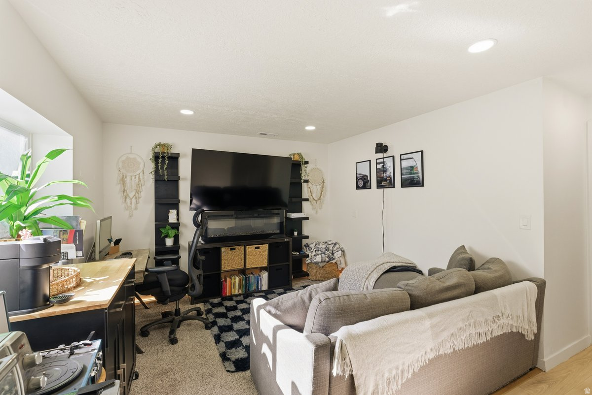 EAGLE POINT - Residential