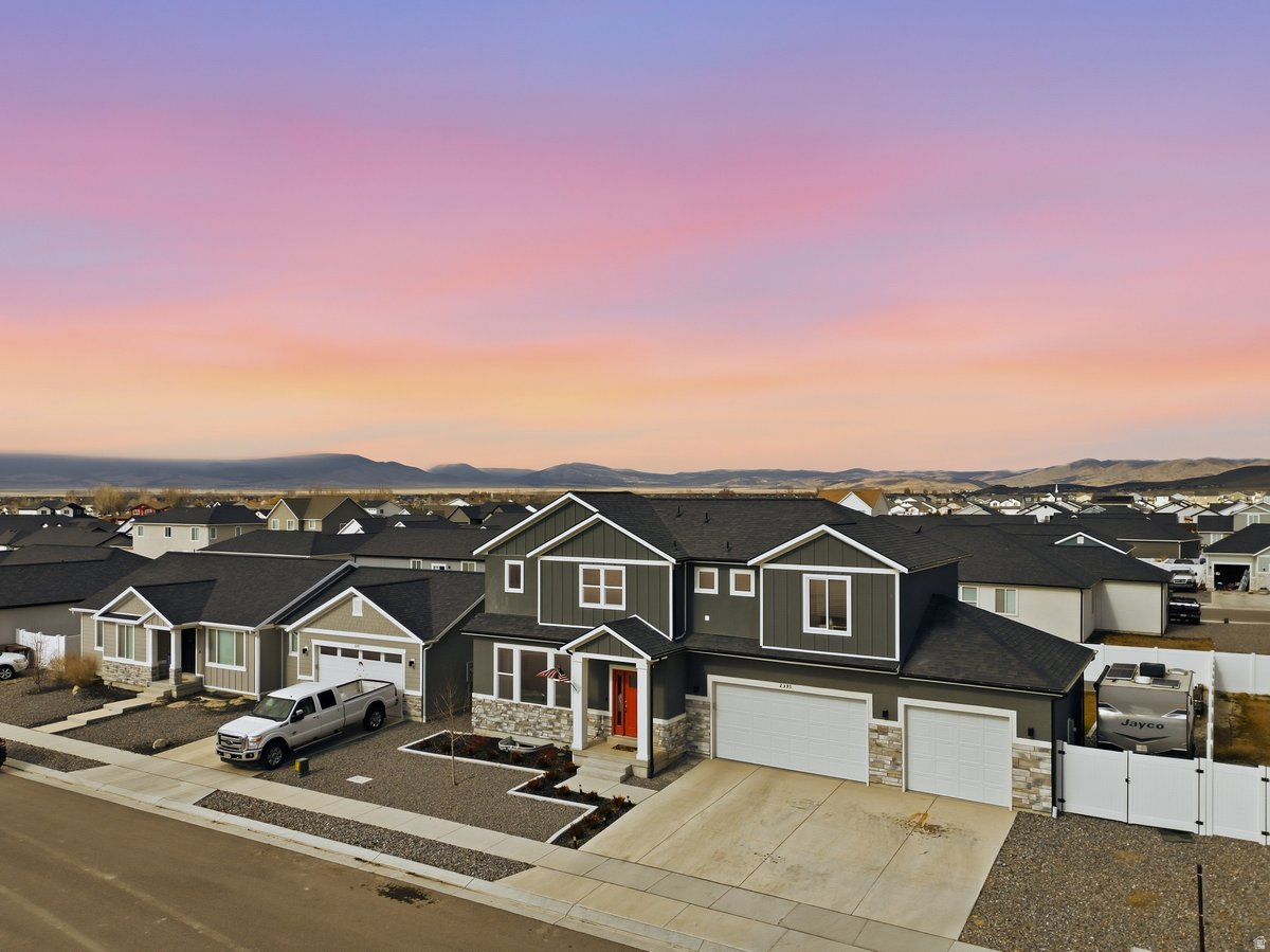 EAGLE POINT - Residential