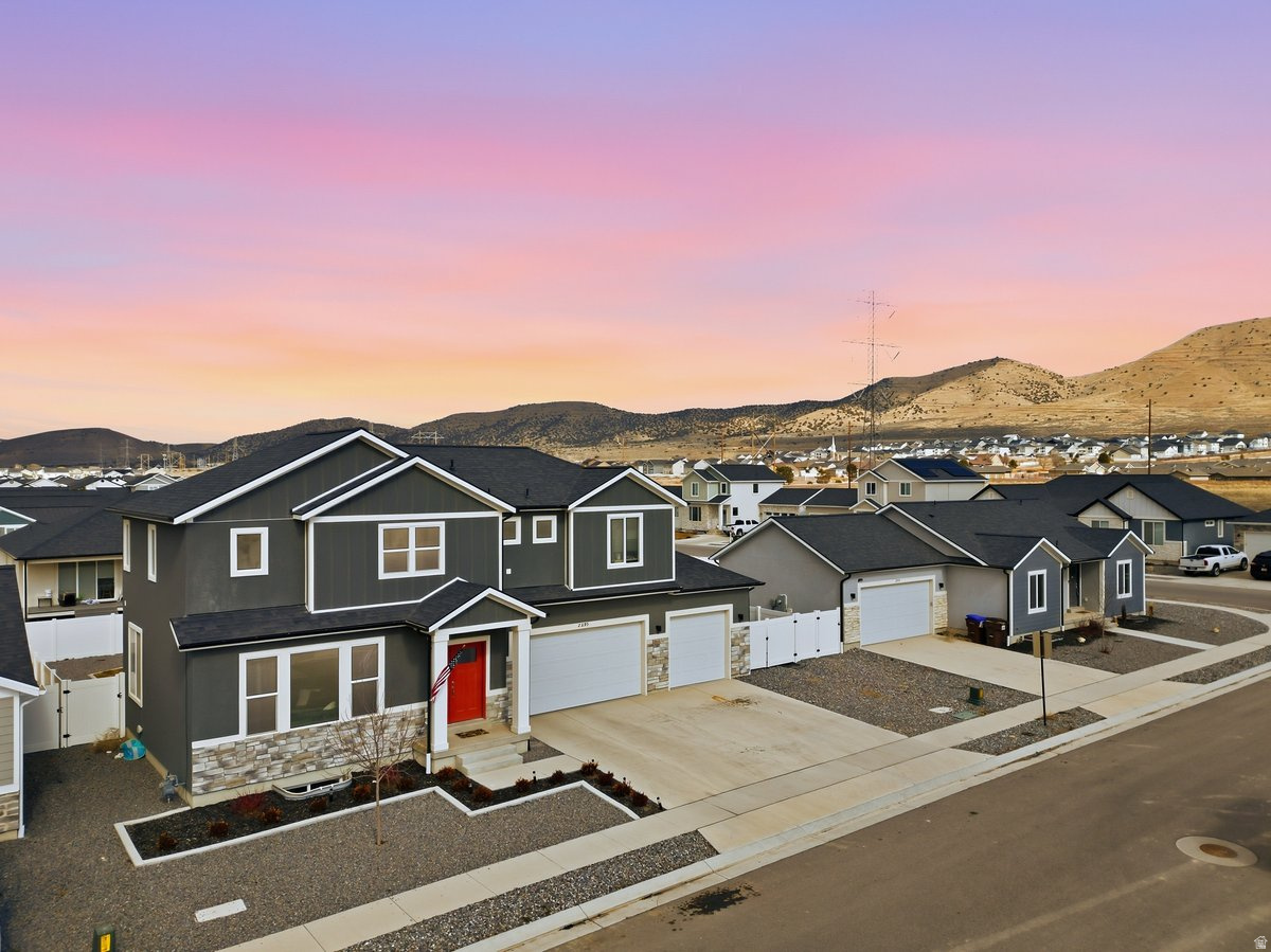 EAGLE POINT - Residential