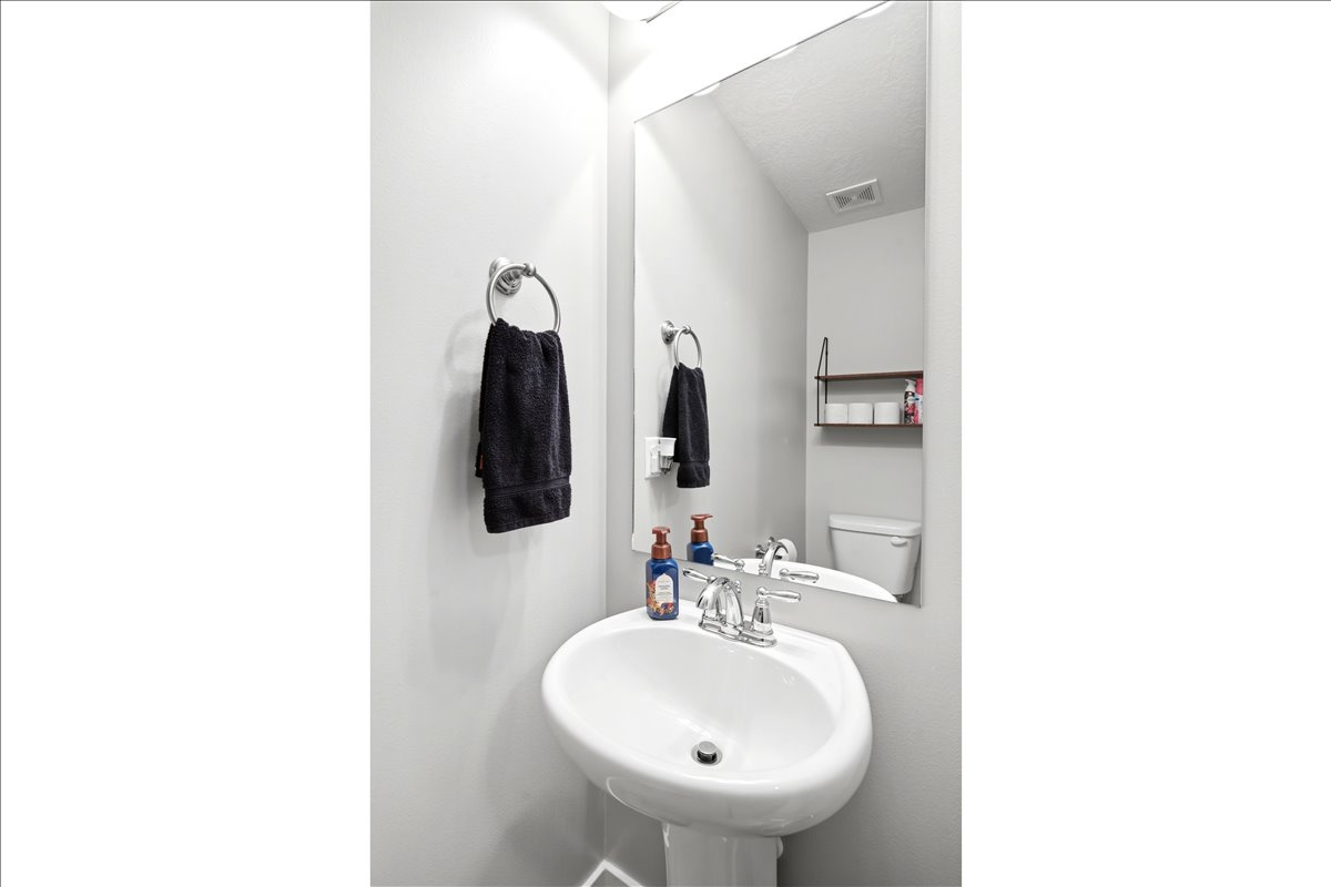 SECRIST ACRES - Residential