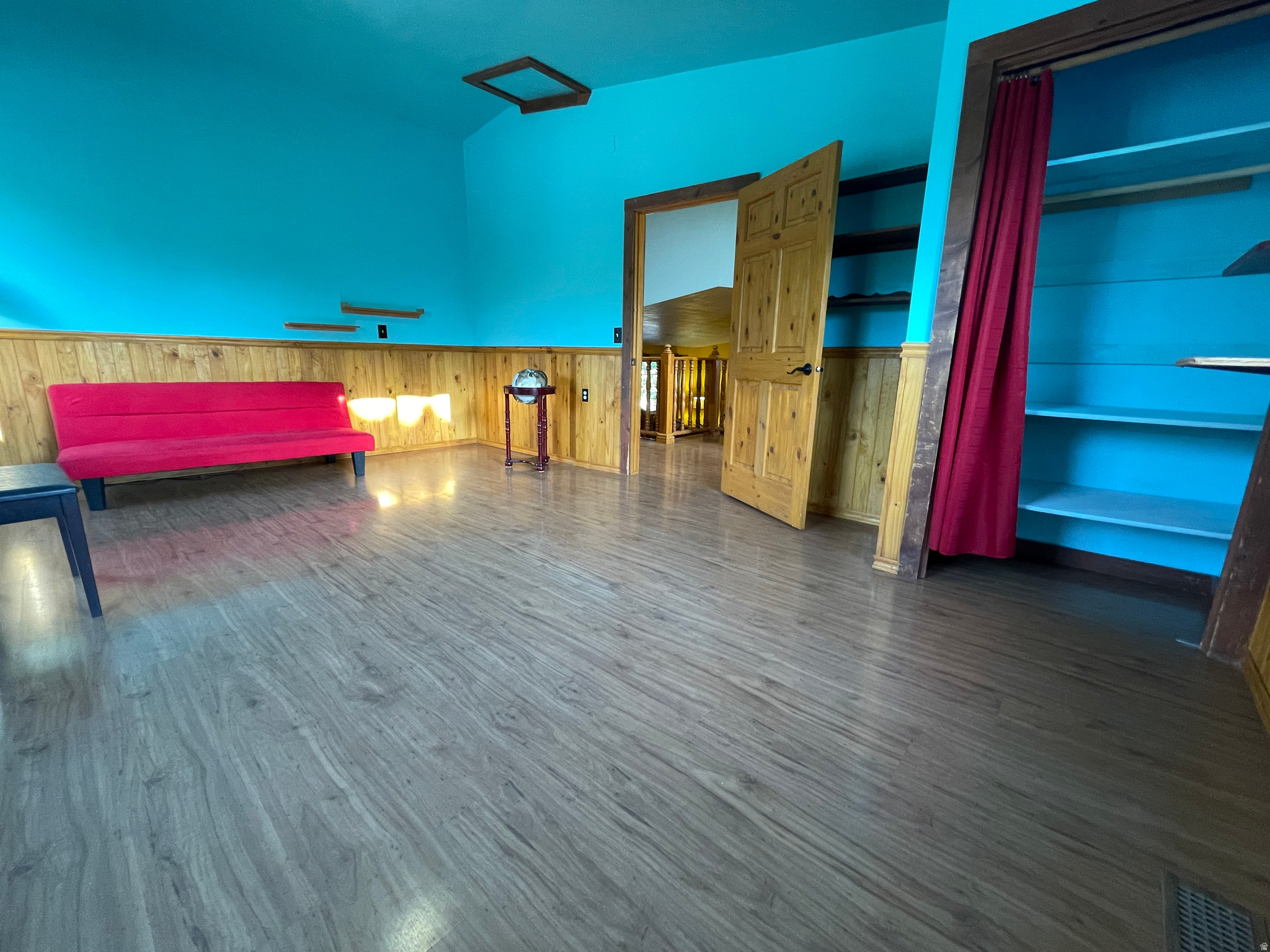 NORTH MEADOW ESTATES - Residential
