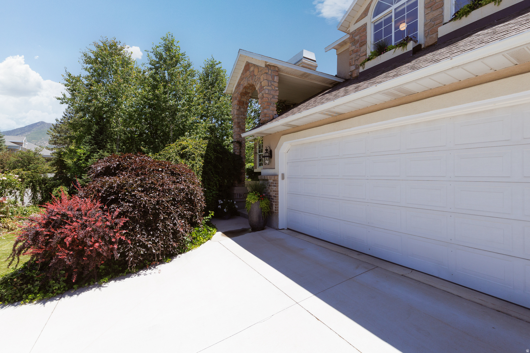 WILLOW CREEK TERRACE #3 - Residential