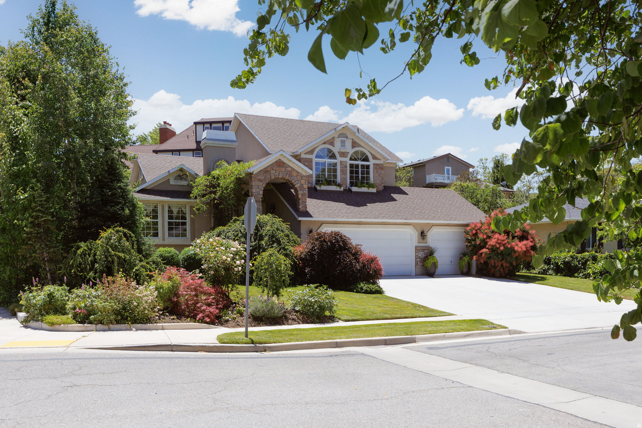 WILLOW CREEK TERRACE #3 - Residential