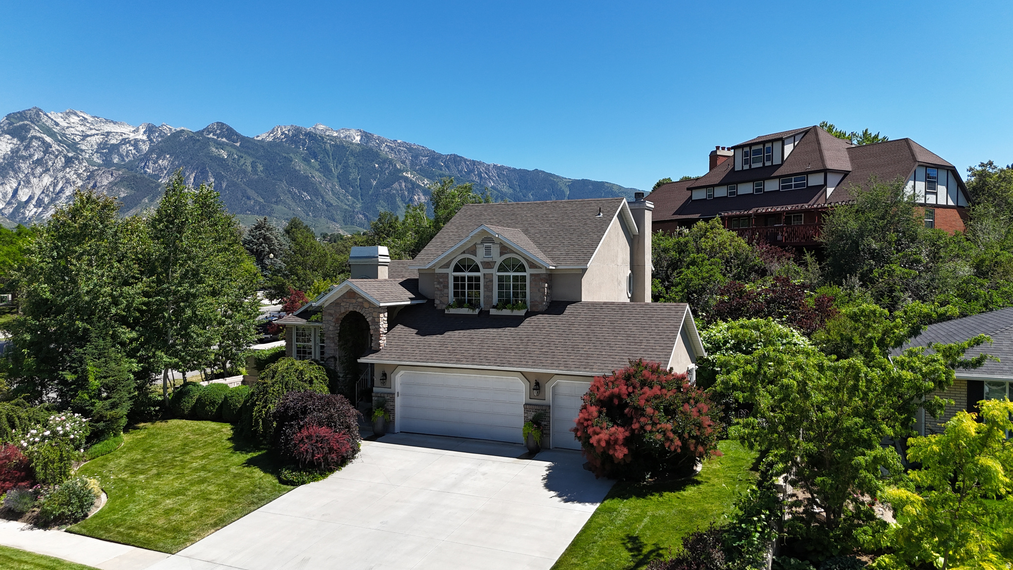 WILLOW CREEK TERRACE #3 - Residential