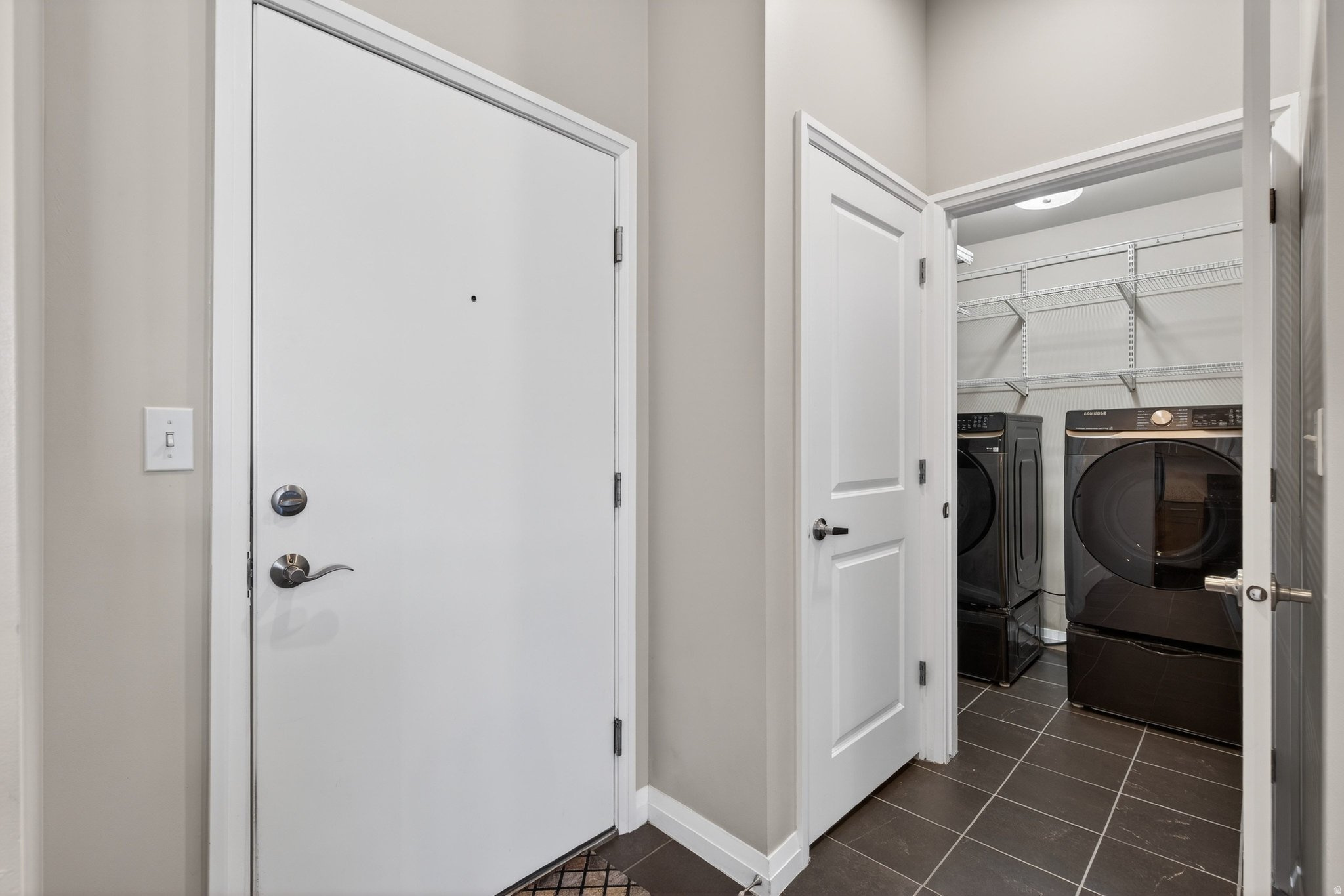 METRO CONDO - Residential