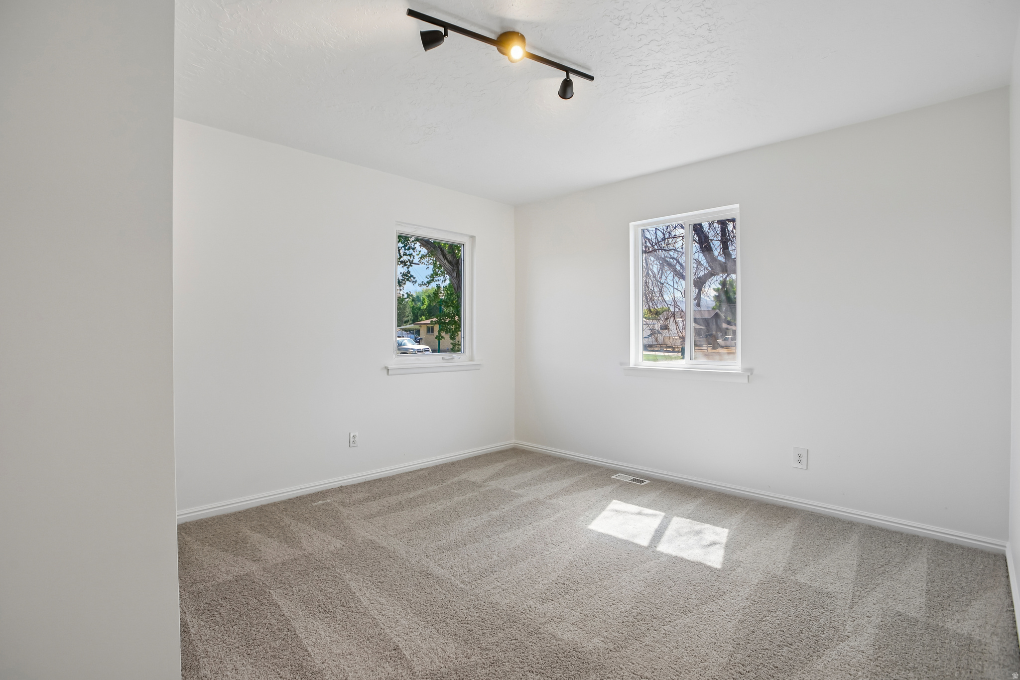 HAMILTON ACRES NO 2 - Residential