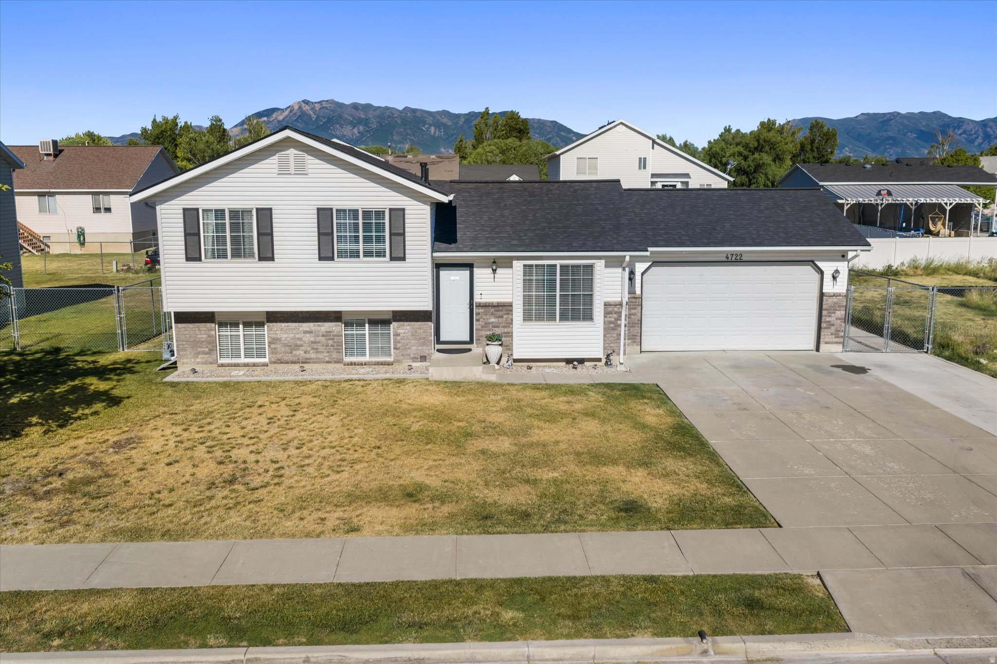 HAMBLIN PLACE - Residential