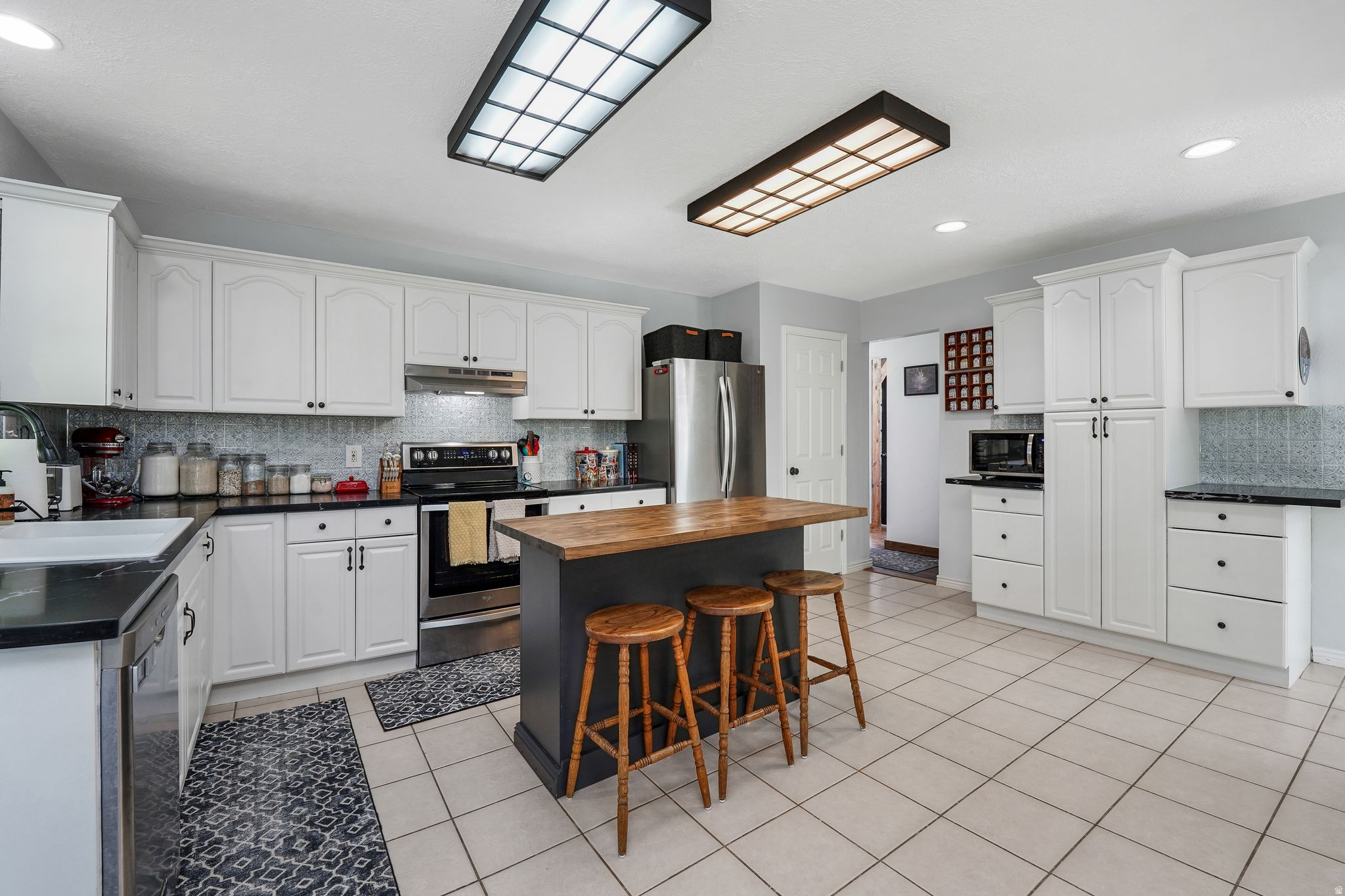 MEMMO GARDENS - Residential