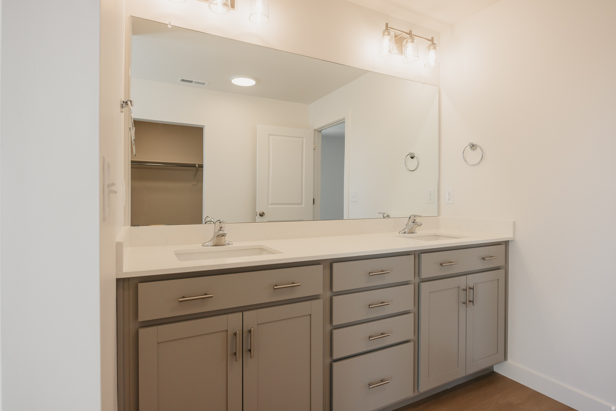 EAGLE HEIGHTS - Residential