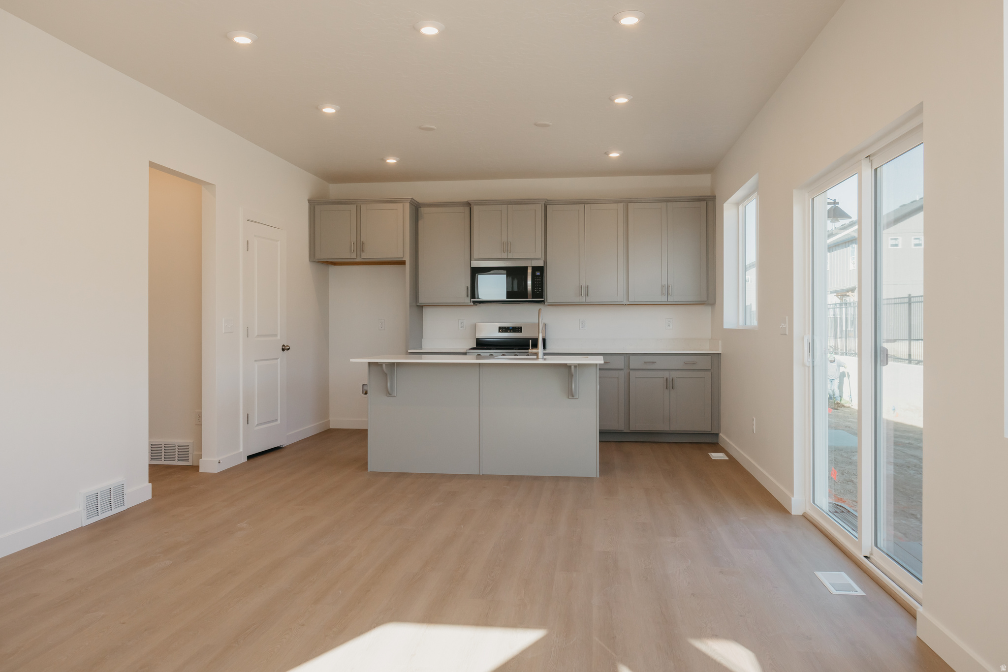 EAGLE HEIGHTS - Residential