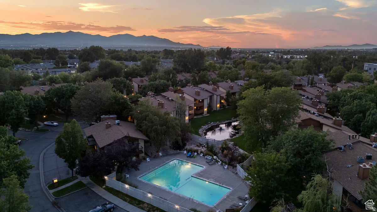 THE ORCHARD OF COUNTRYWOODS CONDOS - Residential