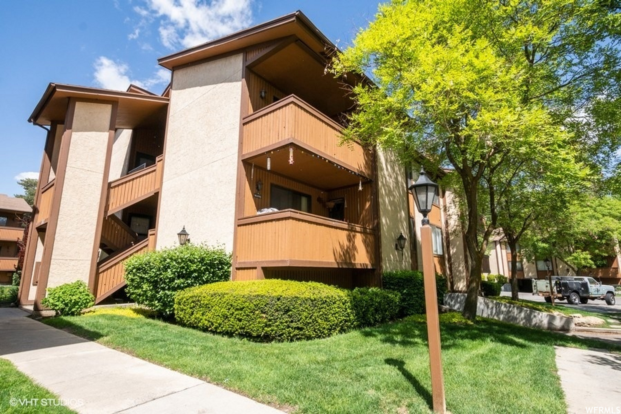 THE ORCHARD OF COUNTRYWOODS CONDOS - Residential