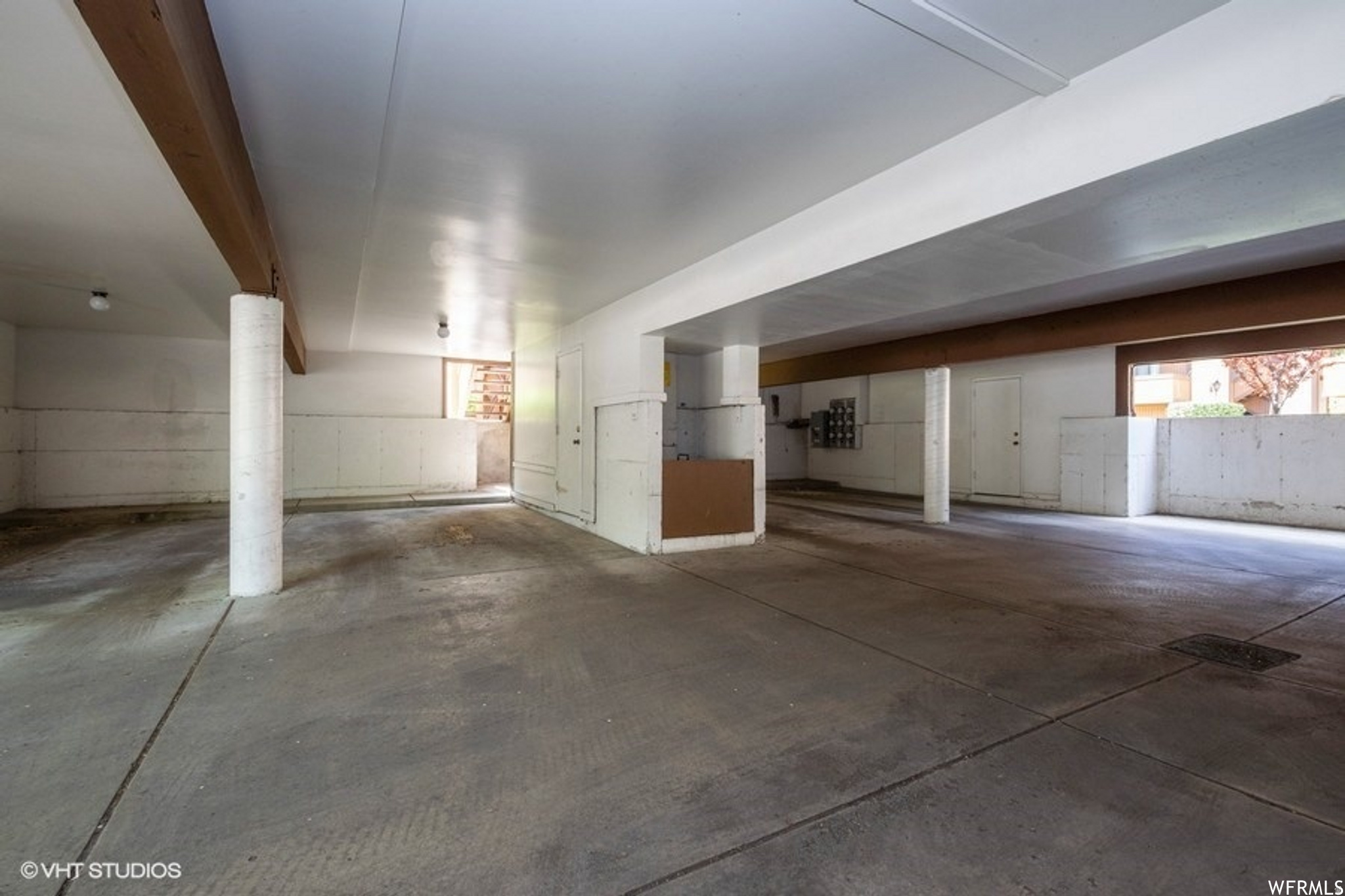 THE ORCHARD OF COUNTRYWOODS CONDOS - Residential