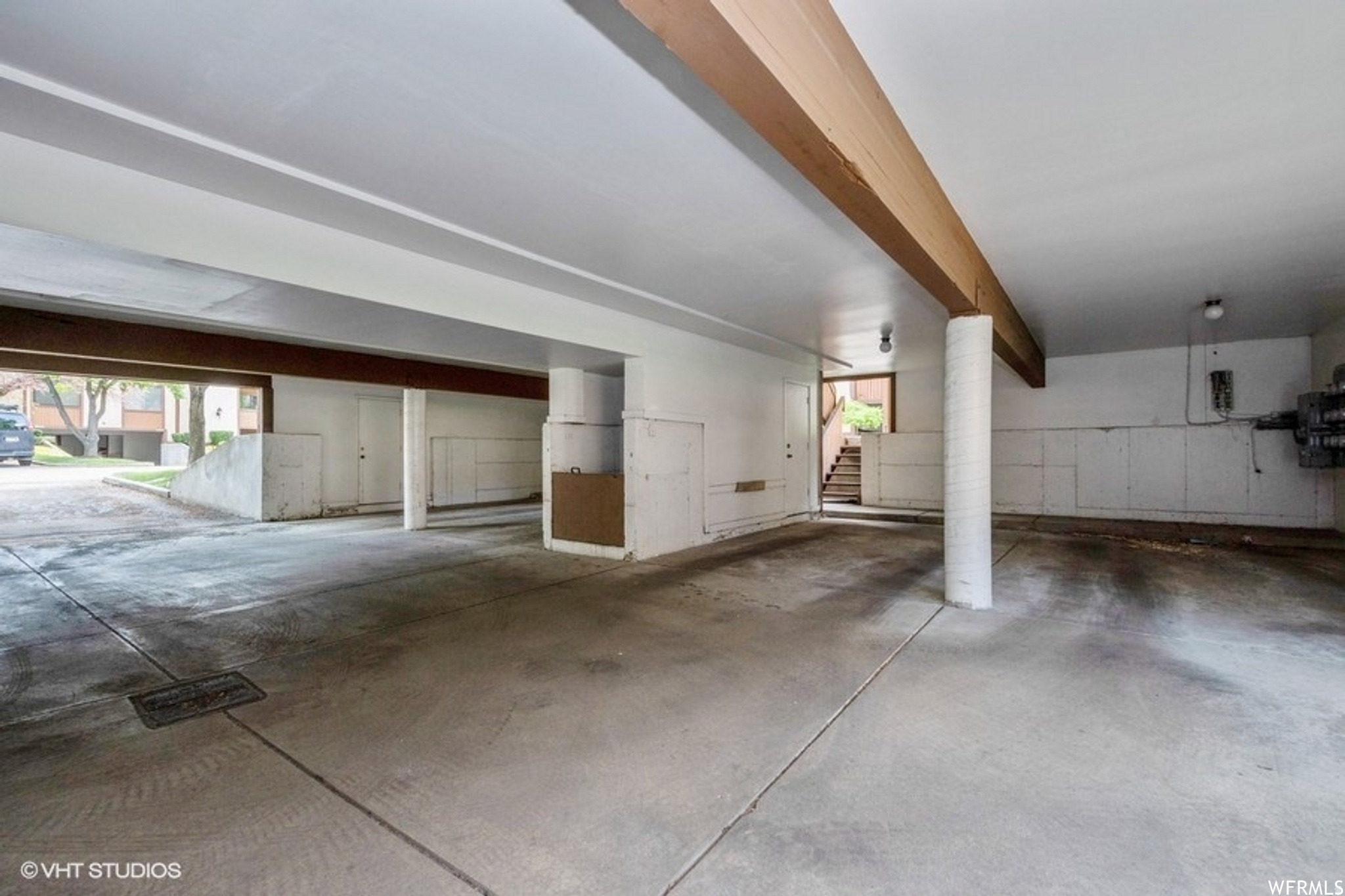 THE ORCHARD OF COUNTRYWOODS CONDOS - Residential