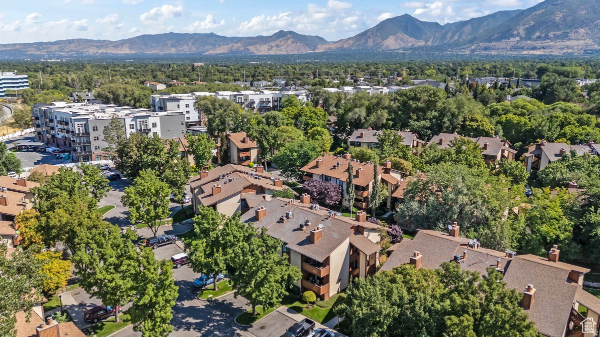THE ORCHARD OF COUNTRYWOODS CONDOS - Residential