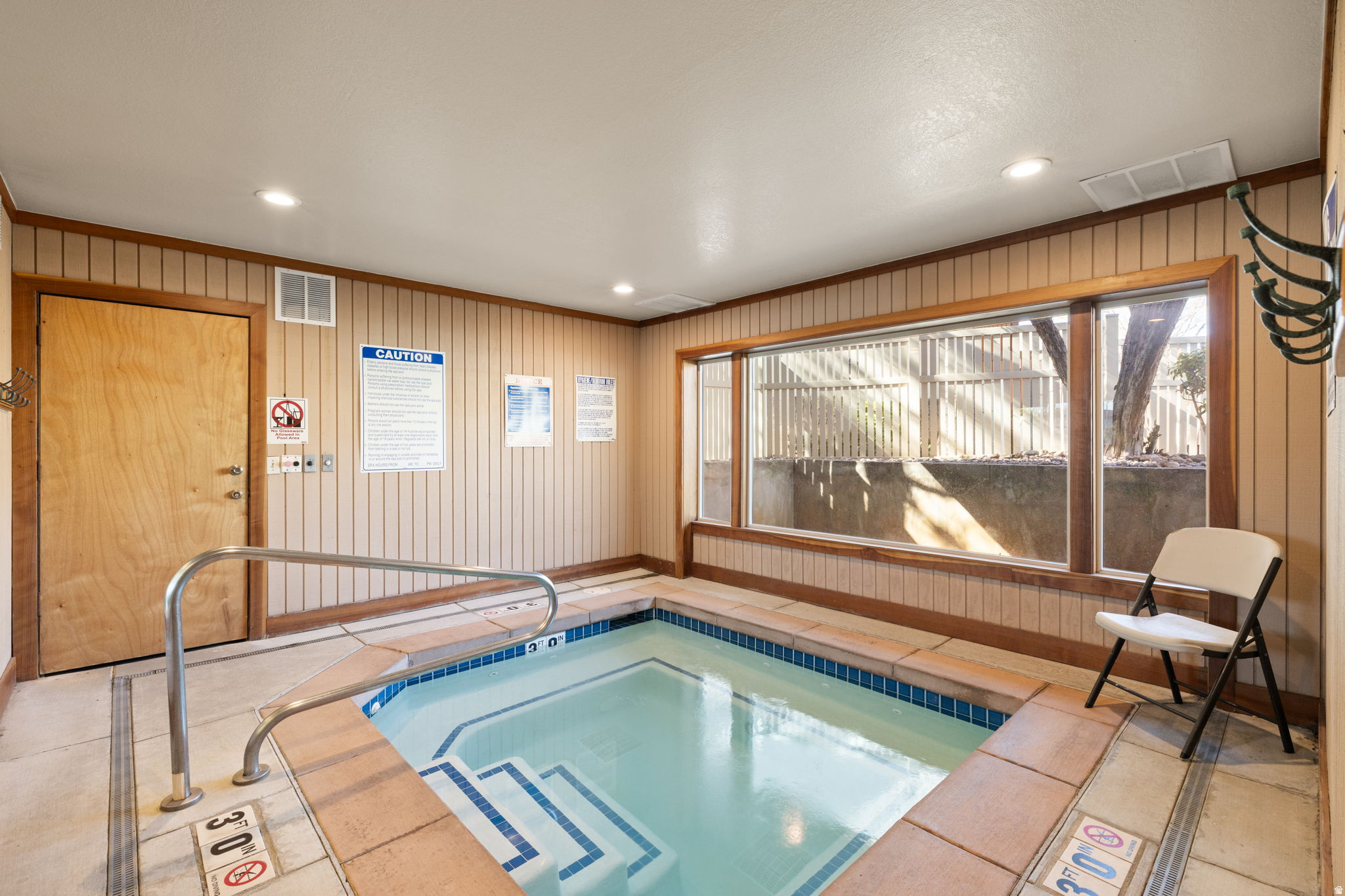 THE ORCHARD OF COUNTRYWOODS CONDOS - Residential