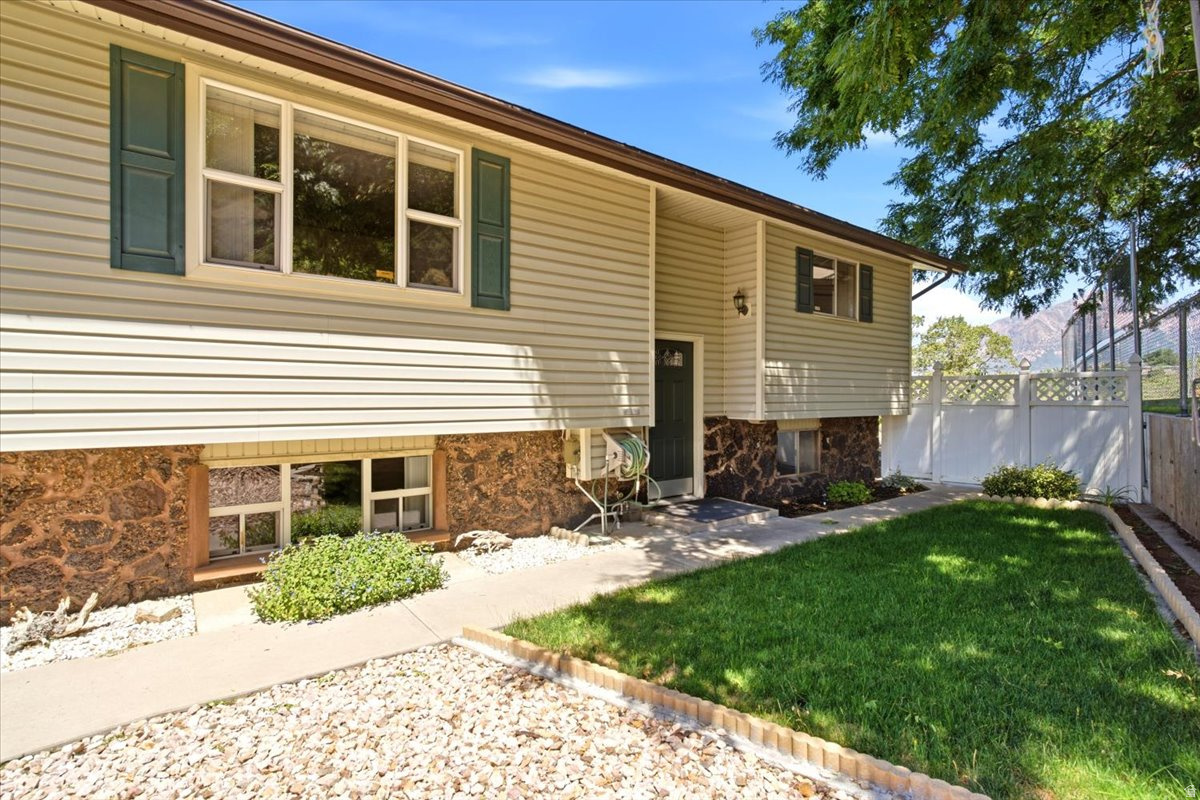 EAST RIDGE - Residential