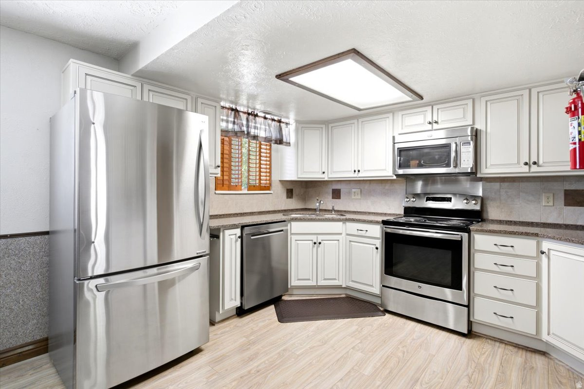 EAST RIDGE - Residential