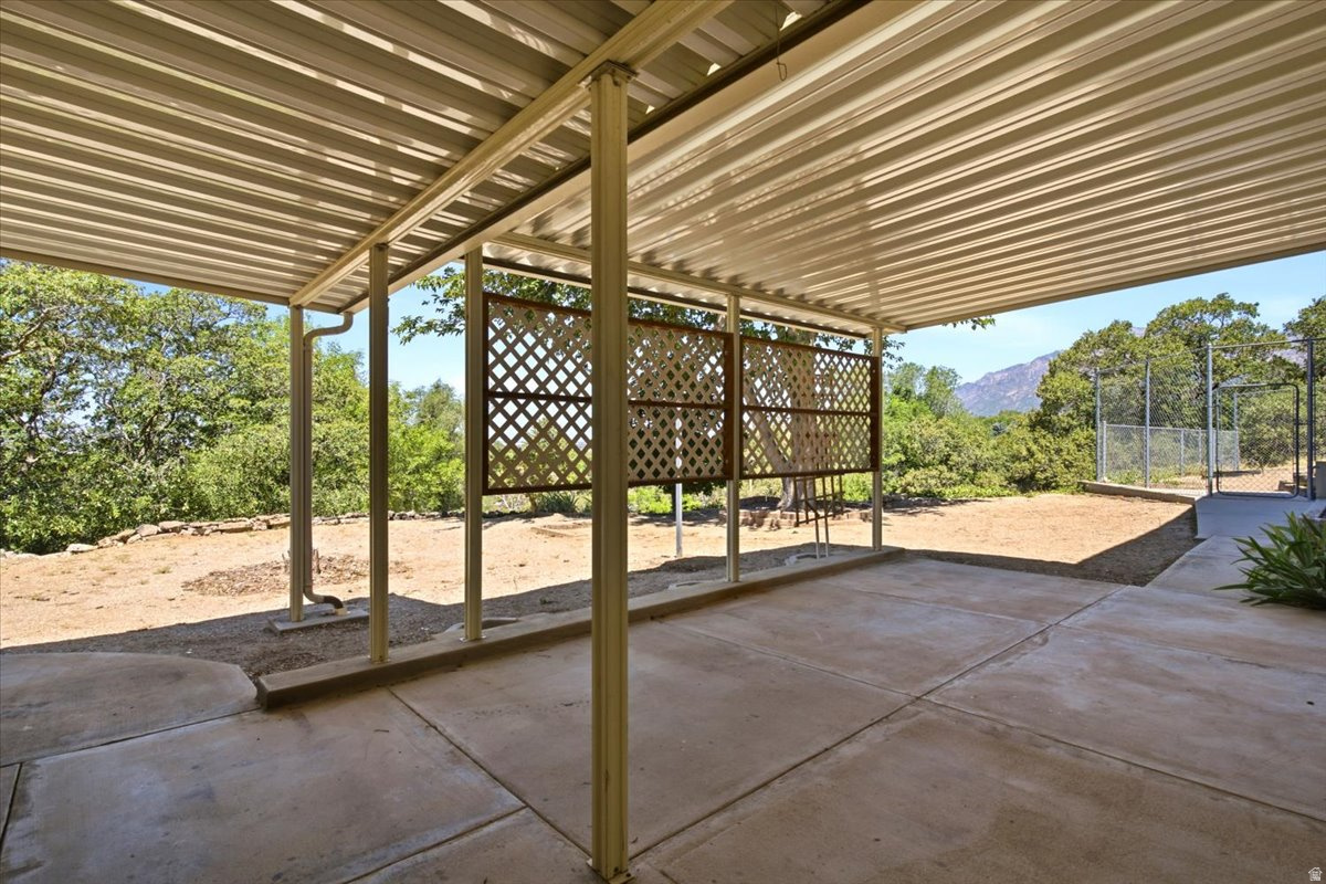 EAST RIDGE - Residential