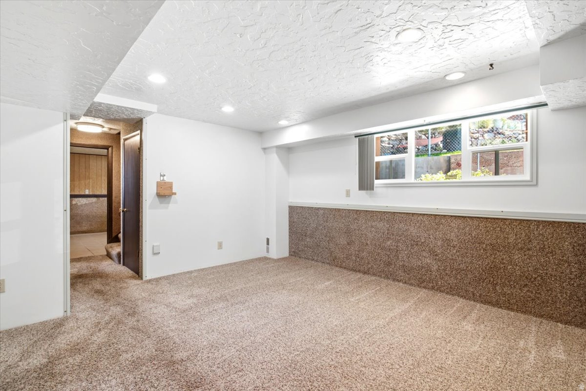 EAST RIDGE - Residential
