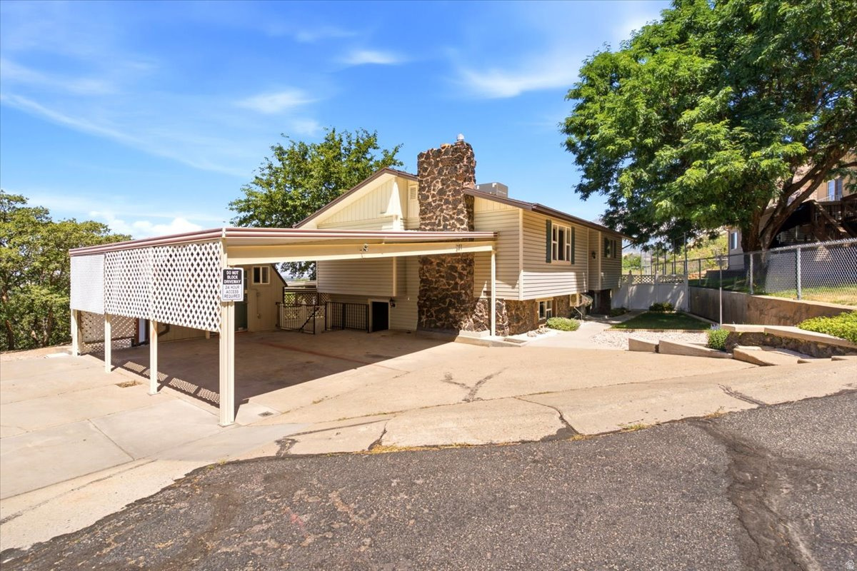 EAST RIDGE - Residential